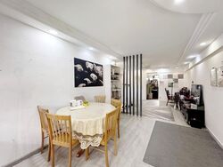 Blk 220 Tampines Street 24 (Tampines), HDB 4 Rooms #638788651